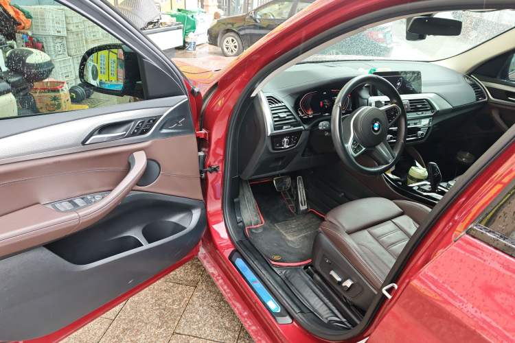 Used BMW X4 2021 Restyled xDrive 25i M Sport Package Driver Seat