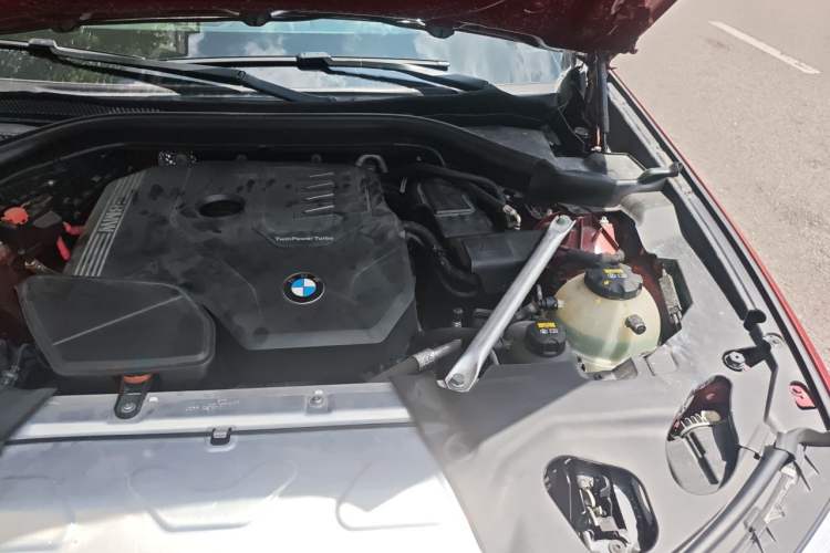 Used BMW X4 2021 xDrive 30i M Sport Night Edition package Engine Bay Left