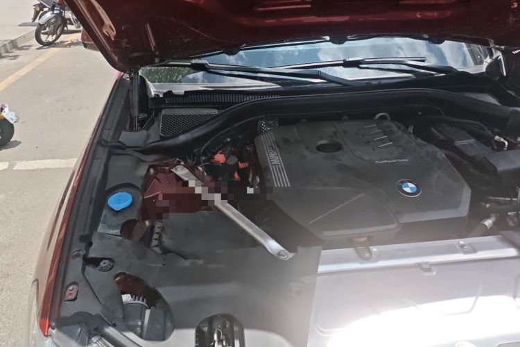 Used BMW X4 2021 xDrive 30i M Sport Night Edition package Engine Bay Right