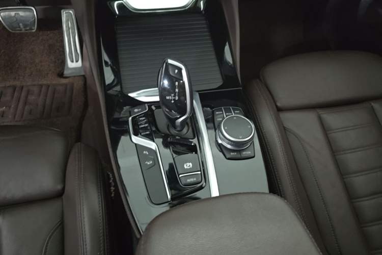 Used BMW X4 2021 Restyled xDrive 25i M Sport Package Gear Lever