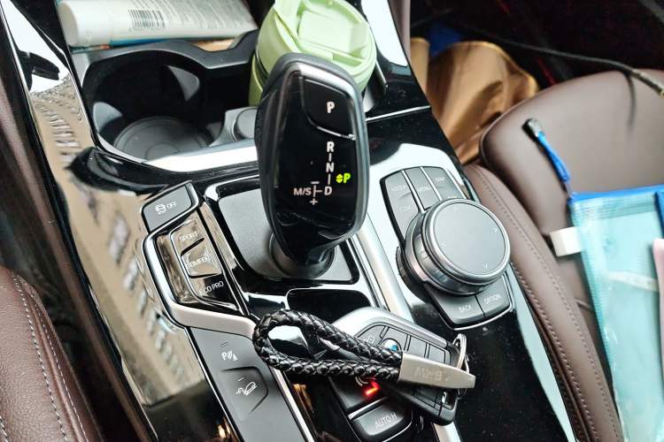 Used BMW X4 2021 Restyled xDrive 25i M Sport Package Gear Lever