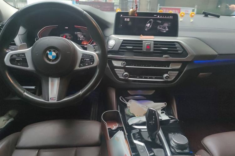 Used BMW X4 2021 xDrive 25i M Sport Package Interior 2