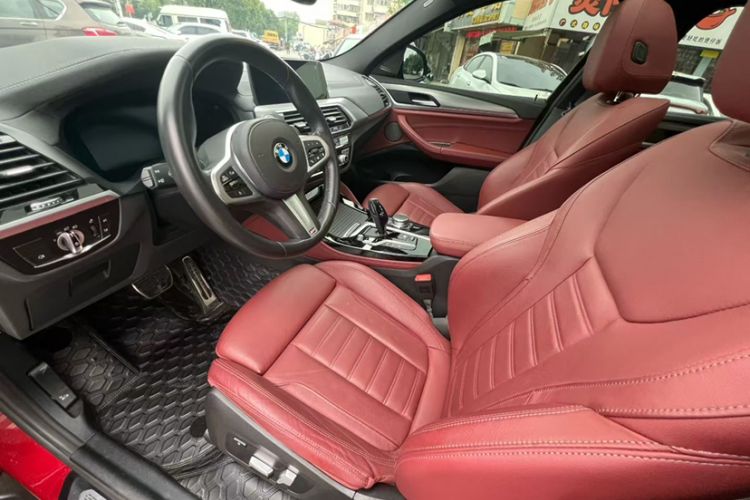 Used BMW X4 2021 xDrive 25i M Sport Night Edition package Interior 2