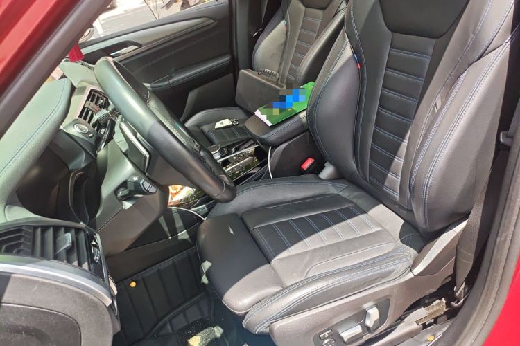 Used BMW X4 2021 xDrive 30i M Sport Night Edition package Left Front Seat