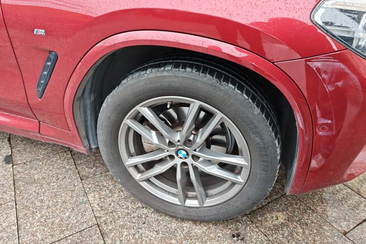 Used BMW X4 2021 Restyled xDrive 25i M Sport Package Right Front Wheel Hub
