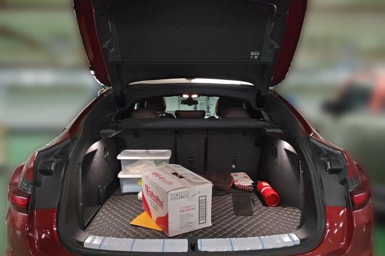 Used BMW X4 2021 xDrive 25i M Sport Night Edition package Trunk