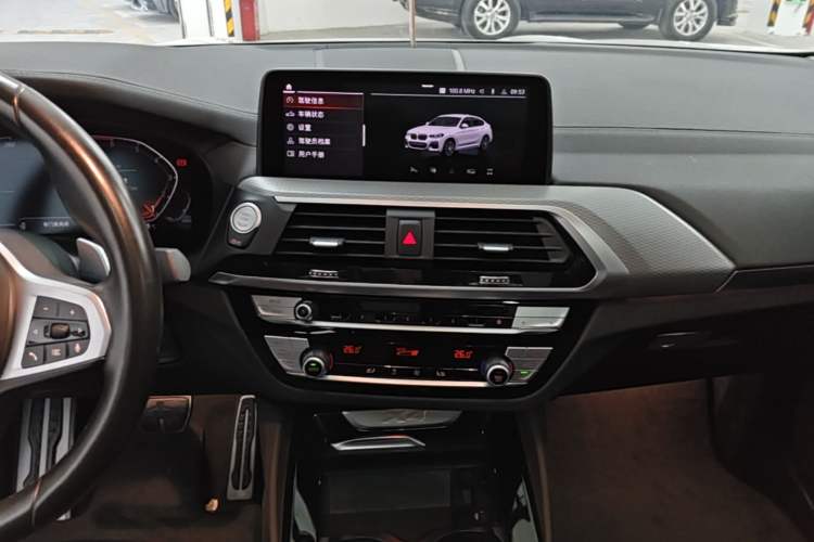 Used BMW X4 2021 Restyled xDrive 25i M Sport Package Audio And AC Panel