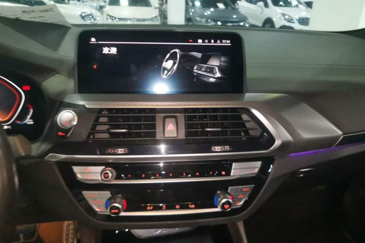 Used BMW X4 2021 Restyled xDrive 25i M Sport Night Edition Package Audio And AC Panel