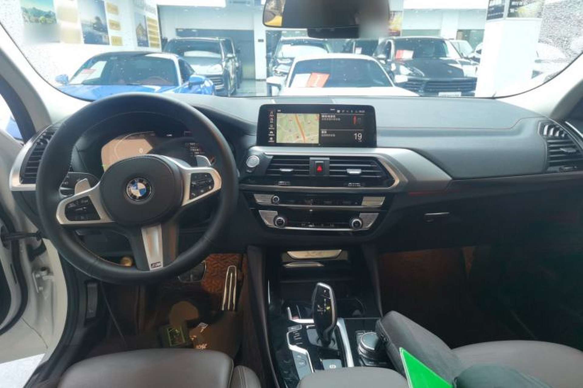 Used BMW X4 2021 xDrive 25i M Sport Package Center Console