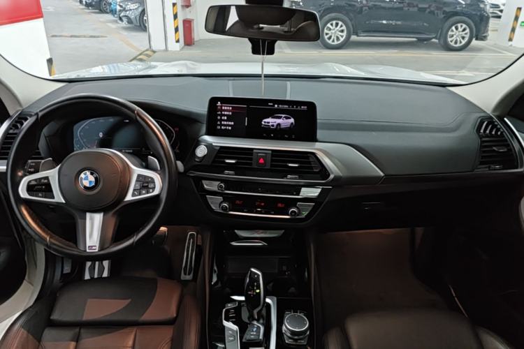 Used BMW X4 2021 Restyled xDrive 25i M Sport Package Center Console