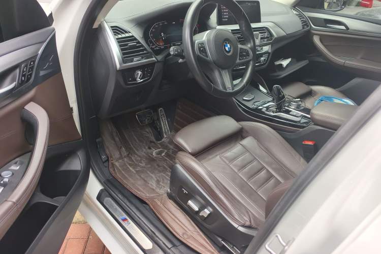 Used BMW X4 2021 xDrive 25i M Sport Package Driver Seat