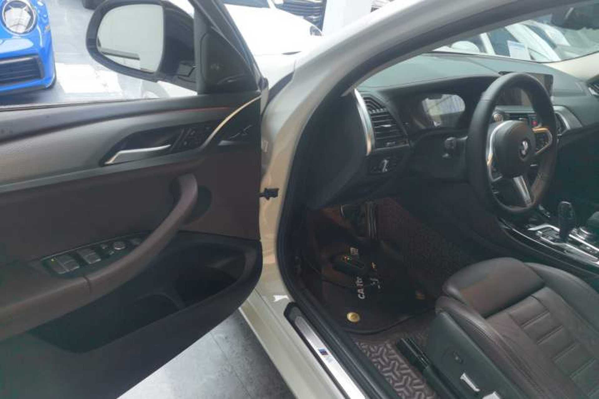 Used BMW X4 2021 xDrive 25i M Sport Package Driver Seat