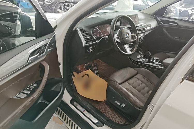 Used BMW X4 2021 xDrive 25i M Sport Package Driver Seat