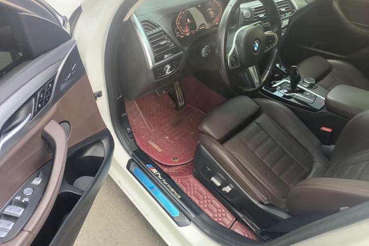 Used BMW X4 2021 xDrive 25i M Sport Package Driver Seat