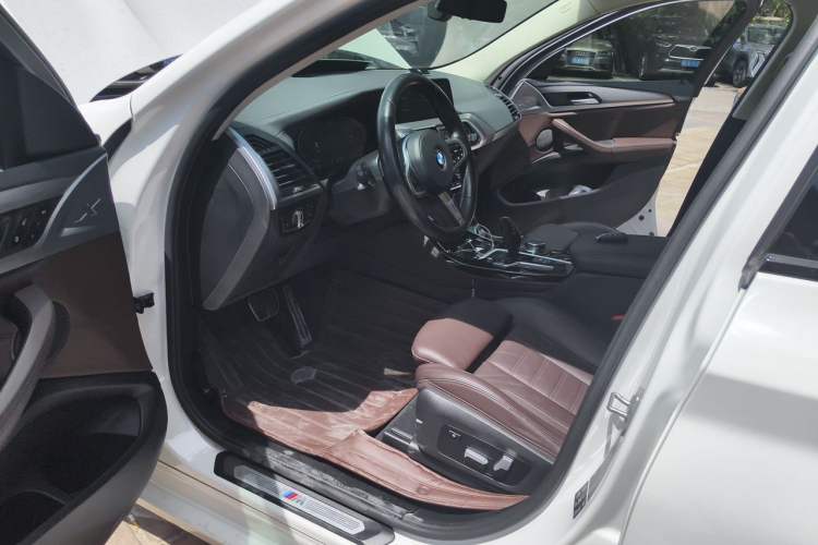 Used BMW X4 2021 xDrive 25i M Sport Package Driver Seat
