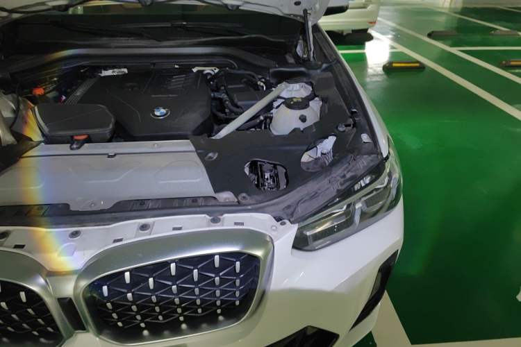 Used BMW X4 2021 Restyled xDrive 25i M Sport Package Engine Bay Left