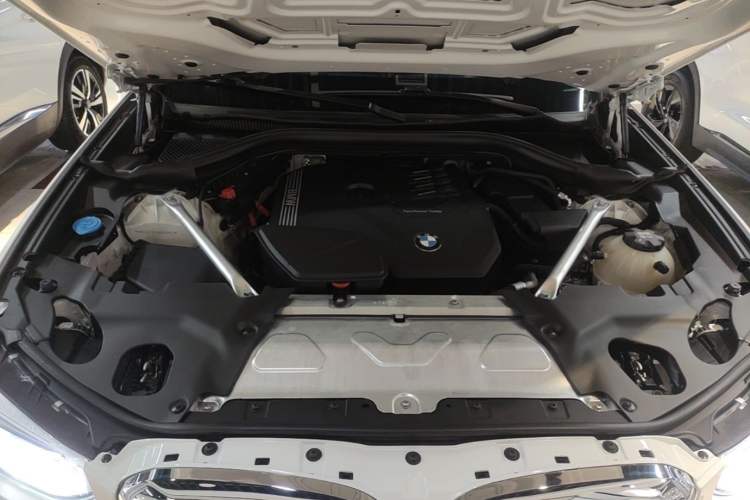 Used BMW X4 2021 Restyled xDrive 25i M Sport Package Engine Bay