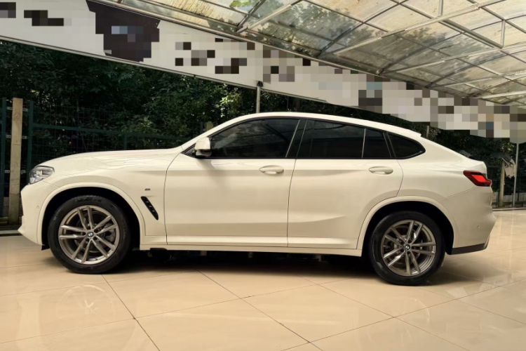 Used BMW X4 2021 xDrive 25i M Sport Package Exterior 2