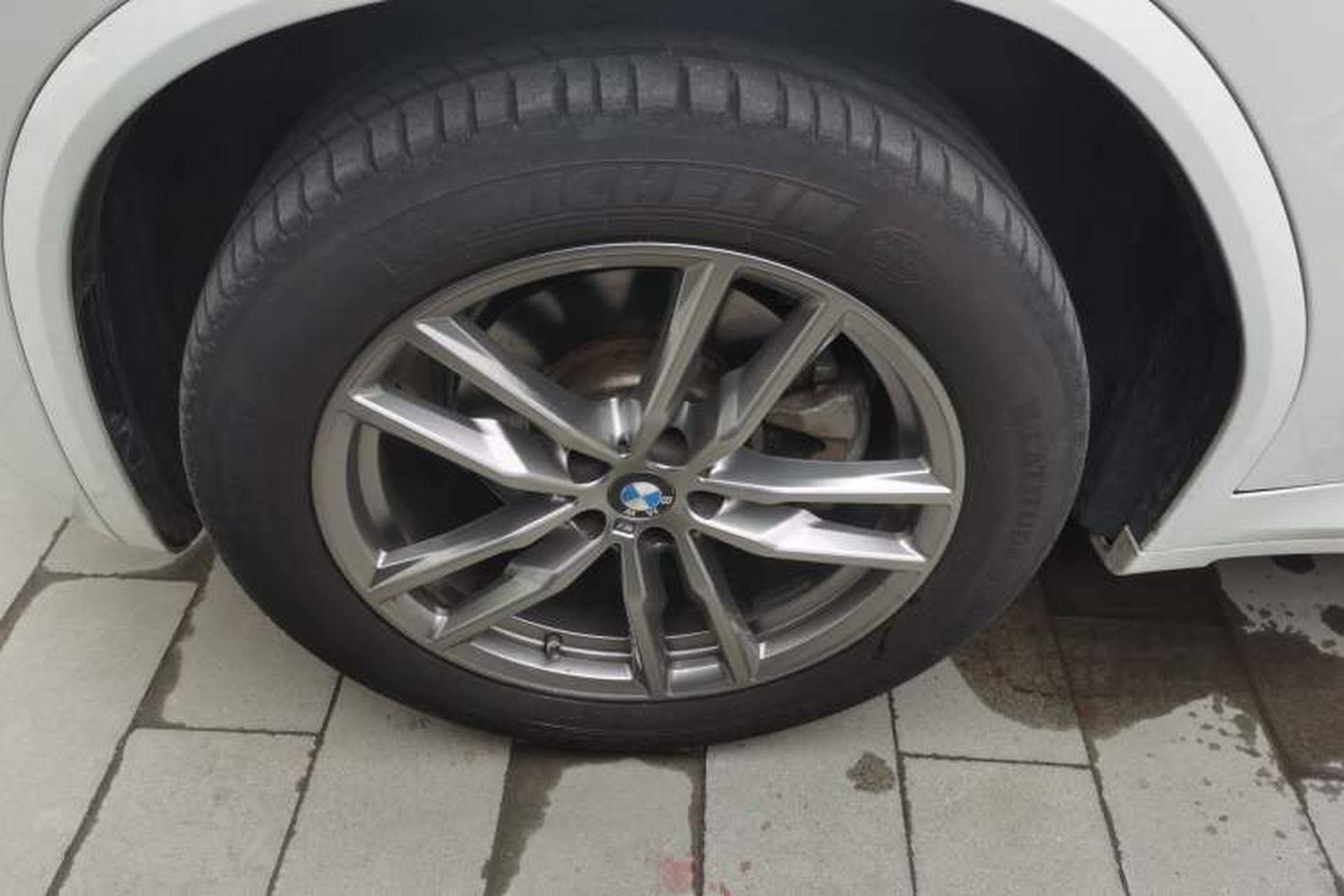 Used BMW X4 2021 xDrive 25i M Sport Package Exterior 2