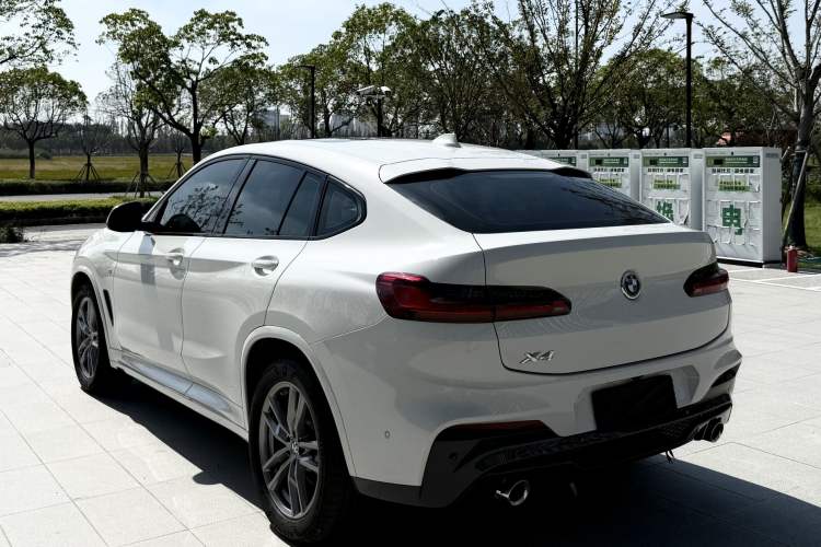 Used BMW X4 2021 xDrive 25i M Sport Package Exterior 3