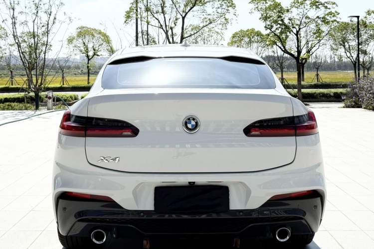 Used BMW X4 2021 xDrive 25i M Sport Package Exterior 4