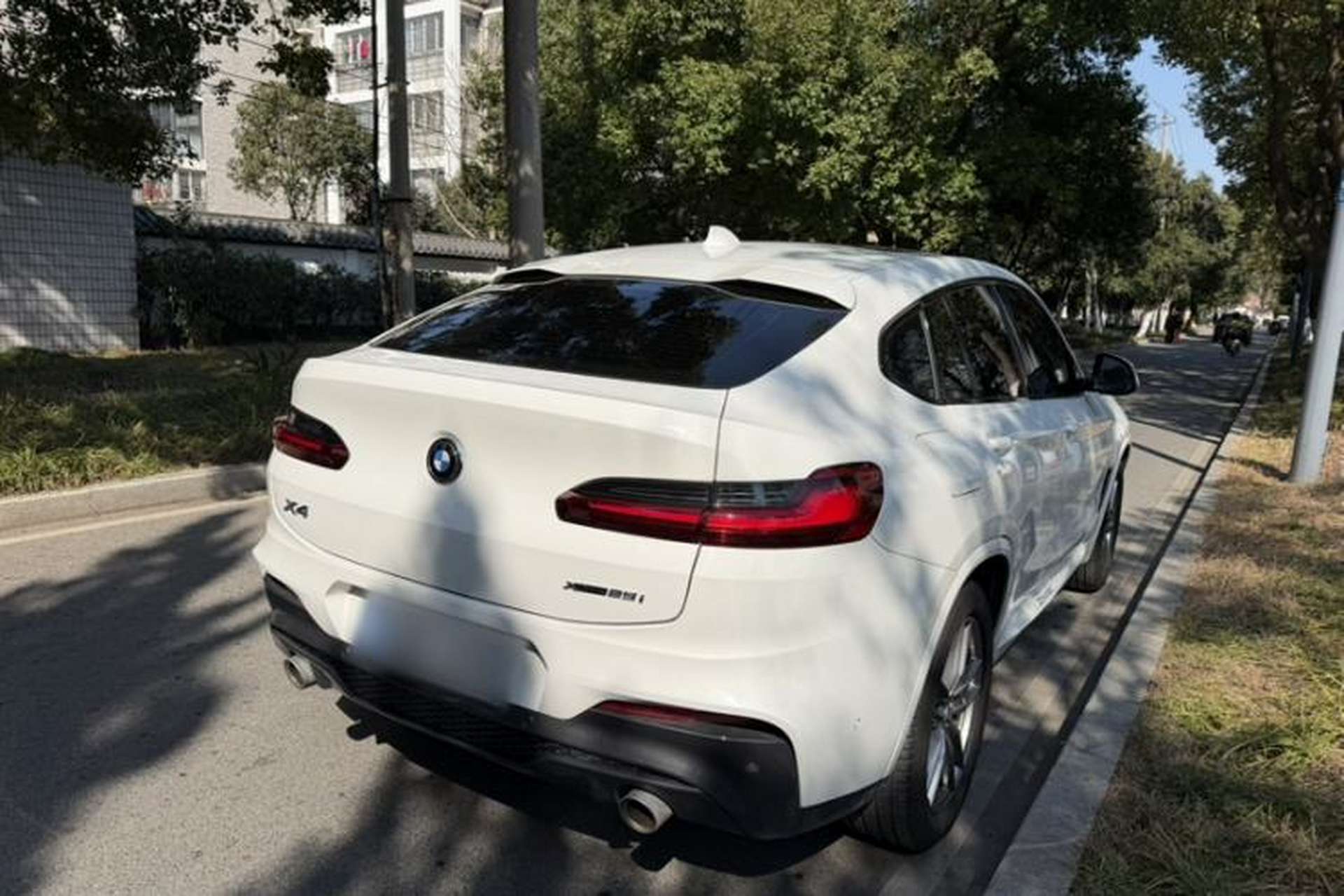 Used BMW X4 2021 xDrive 25i M Sport Package Exterior 4