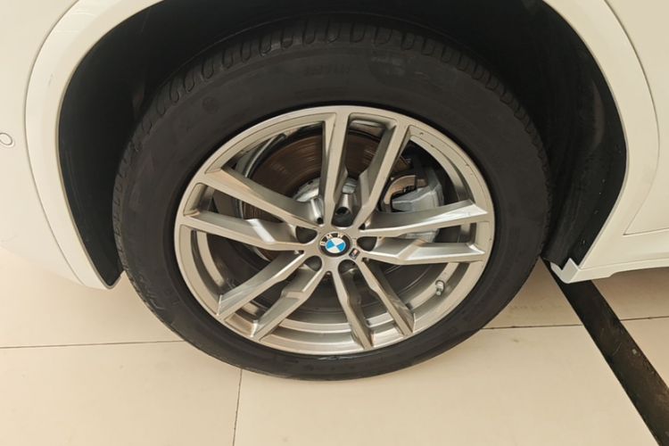 Used BMW X4 2021 xDrive 25i M Sport Package Exterior 5