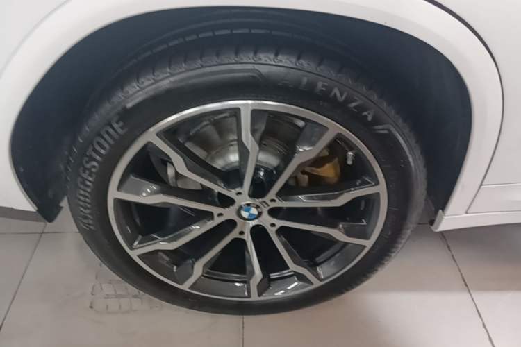 Used BMW X4 2021 xDrive 25i M Sport Night Edition package Exterior 5