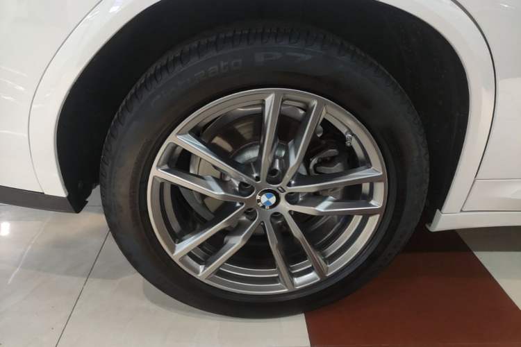 Used BMW X4 2021 Restyled xDrive 25i M Sport Package Exterior 5