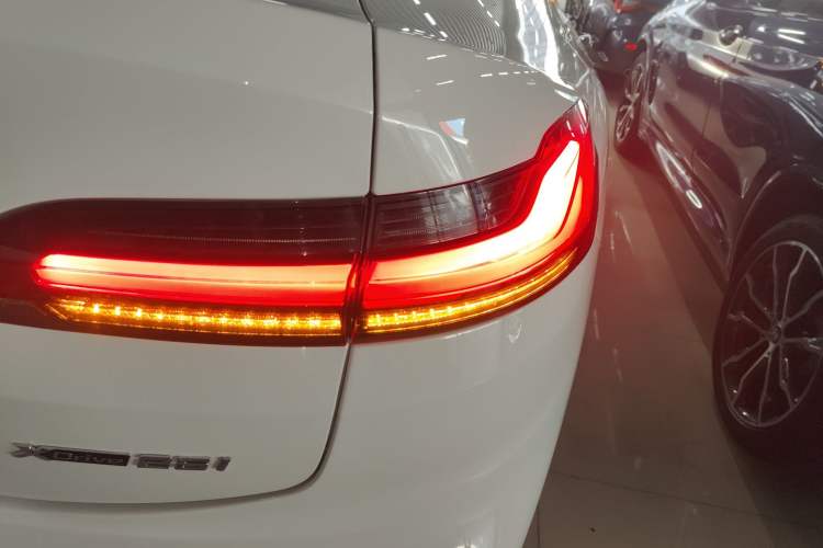 Used BMW X4 2021 Restyled xDrive 25i M Sport Night Edition Package Exterior 6