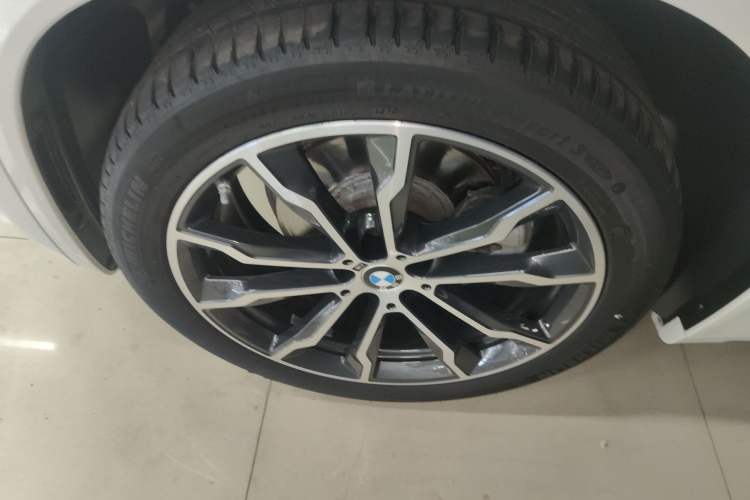 Used BMW X4 2021 Restyled xDrive 25i M Sport Night Edition Package Exterior 7
