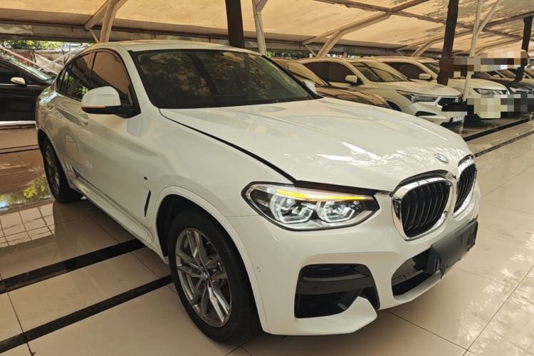 Used BMW X4 2021 xDrive 25i M Sport Package Front Right 45 Deg