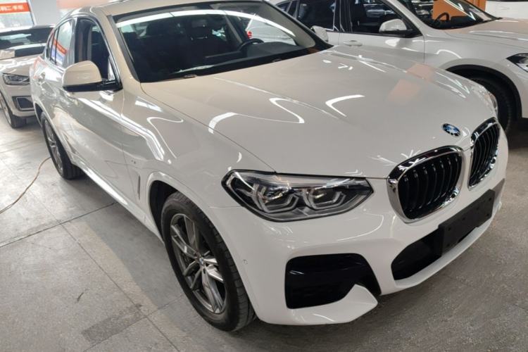 Used BMW X4 2021 xDrive 25i M Sport Package Front Right 45 Deg