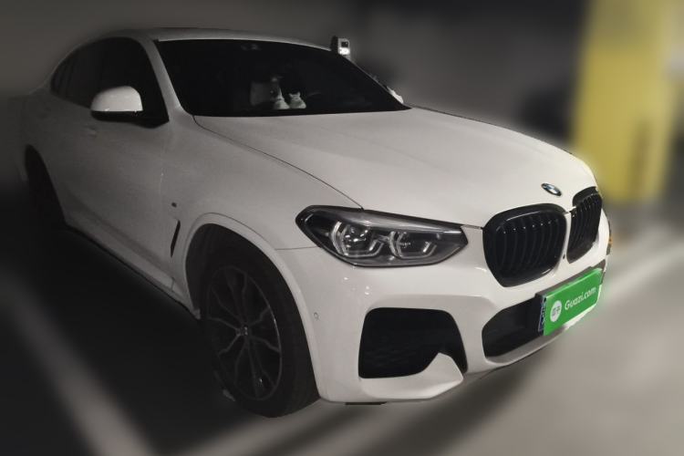 Used BMW X4 2021 xDrive 25i M Sport Night Edition package Front Right 45 Deg