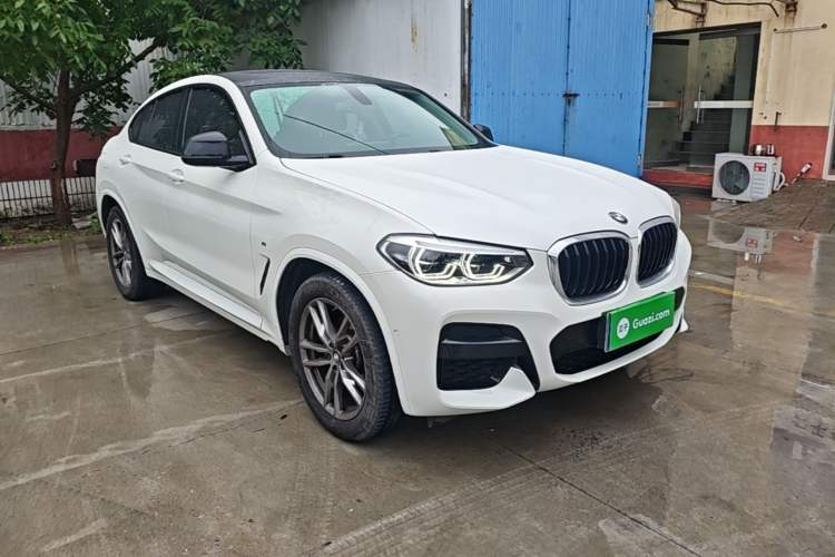 Used BMW X4 2021 xDrive 25i M Sport Package Front Right 45 Deg
