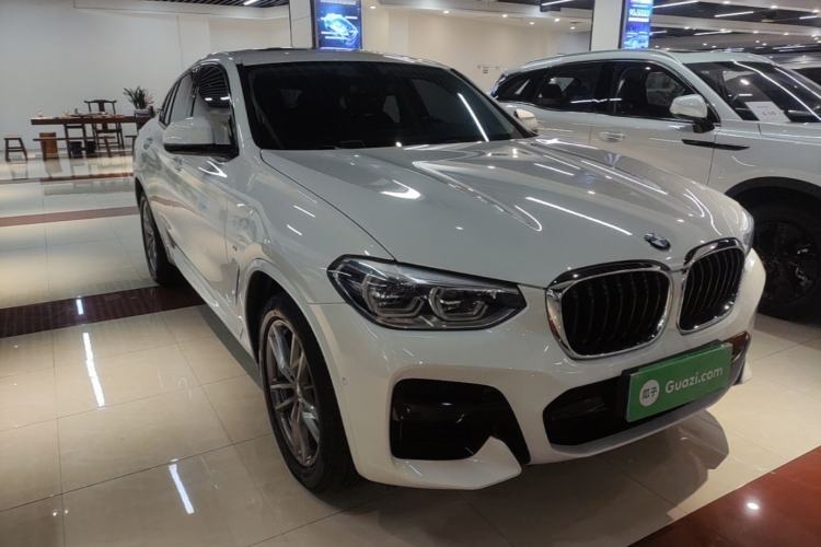 Used BMW X4 2021 Restyled xDrive 25i M Sport Package Front Right 45 Deg