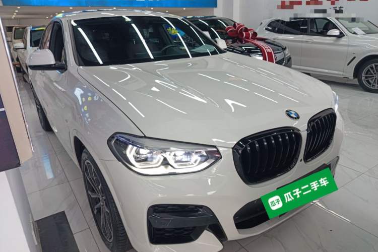 Used BMW X4 2021 xDrive 25i M Sport Night Edition package Front Right 45 Deg