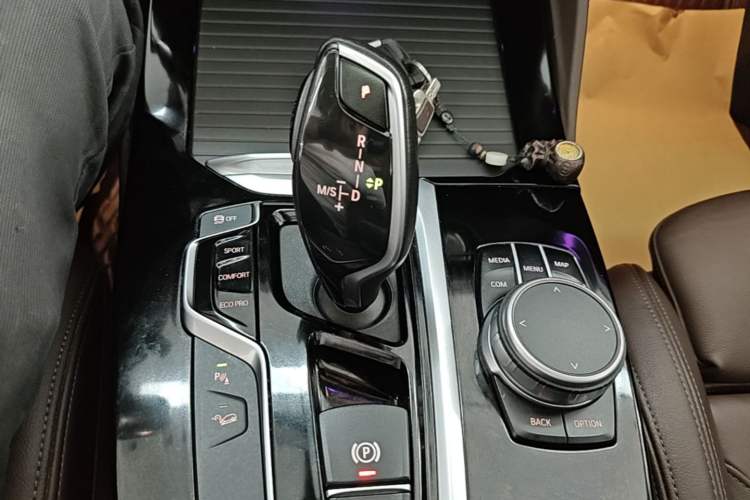 Used BMW X4 2021 xDrive 25i M Sport Package Gear Lever