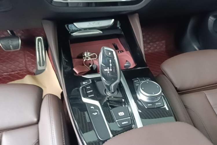 Used BMW X4 2021 Restyled xDrive 25i M Sport Package Gear Lever