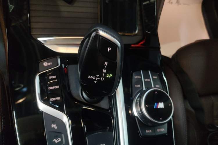 Used BMW X4 2021 Restyled xDrive 25i M Sport Package Gear Lever