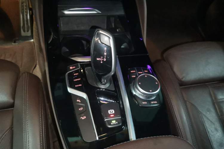 Used BMW X4 2021 Restyled xDrive 25i M Sport Night Edition Package Gear Lever