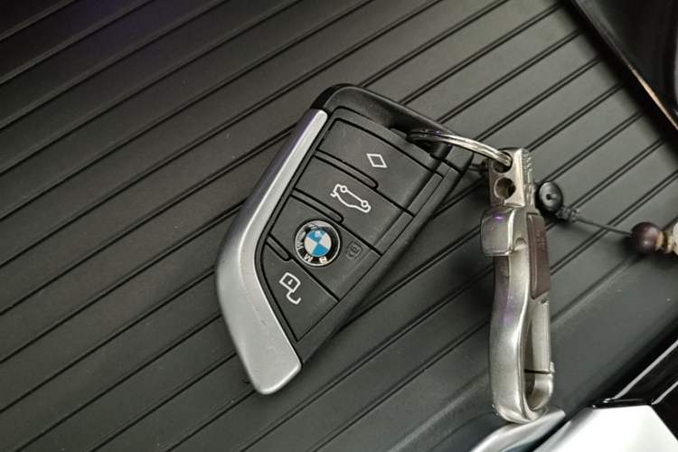 Used BMW X4 2021 xDrive 25i M Sport Package Interior 1