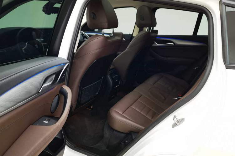 Used BMW X4 2021 Restyled xDrive 25i M Sport Package Interior 2