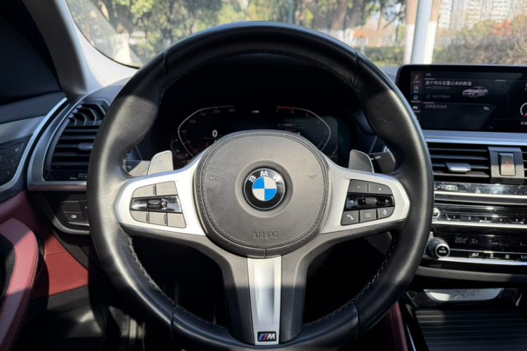 Used BMW X4 2021 xDrive 25i M Sport Package Interior 2