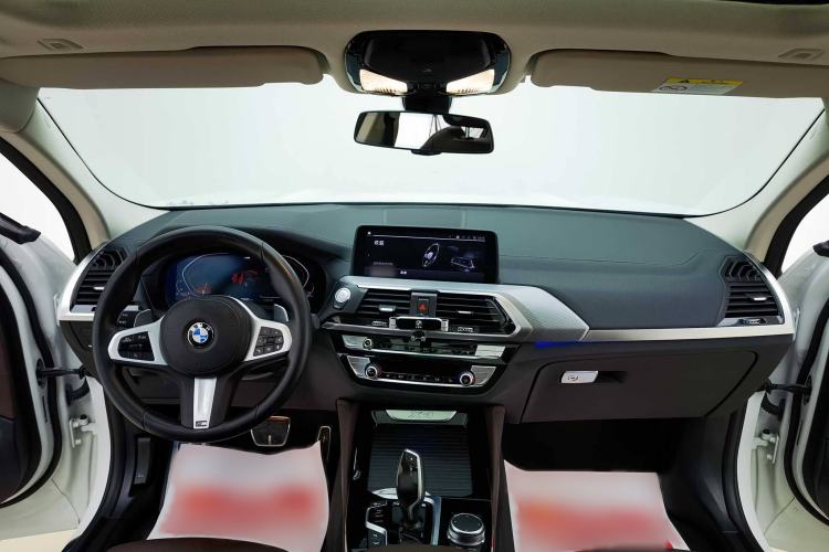 Used BMW X4 2021 Restyled xDrive 25i M Sport Package Interior 3