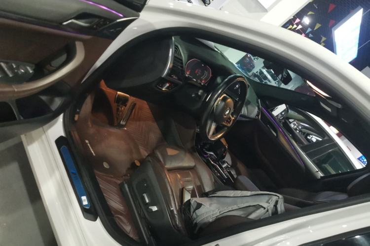 Used BMW X4 2021 Restyled xDrive 25i M Sport Night Edition Package Interior 3