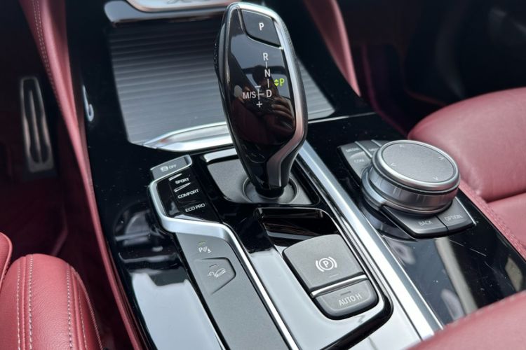 Used BMW X4 2021 Restyled xDrive 25i M Sport Package Interior 5