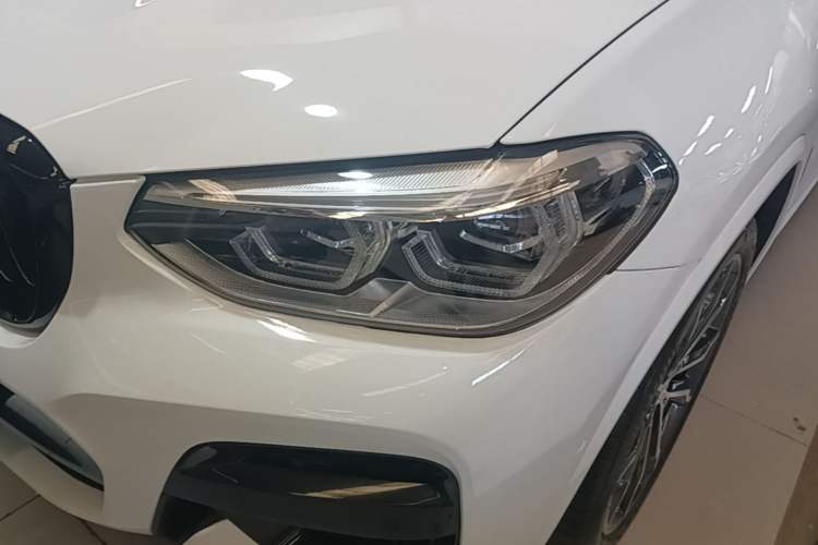 Used BMW X4 2021 xDrive 25i M Sport Night Edition package Left Front Headlight
