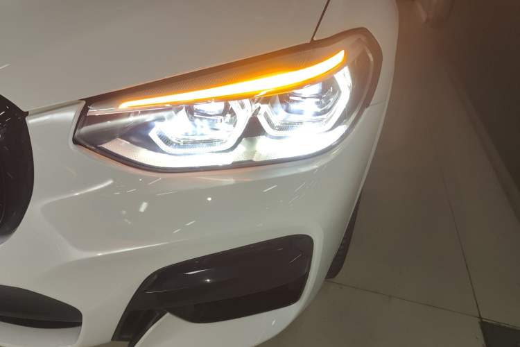 Used BMW X4 2021 Restyled xDrive 25i M Sport Night Edition Package Left Front Headlight
