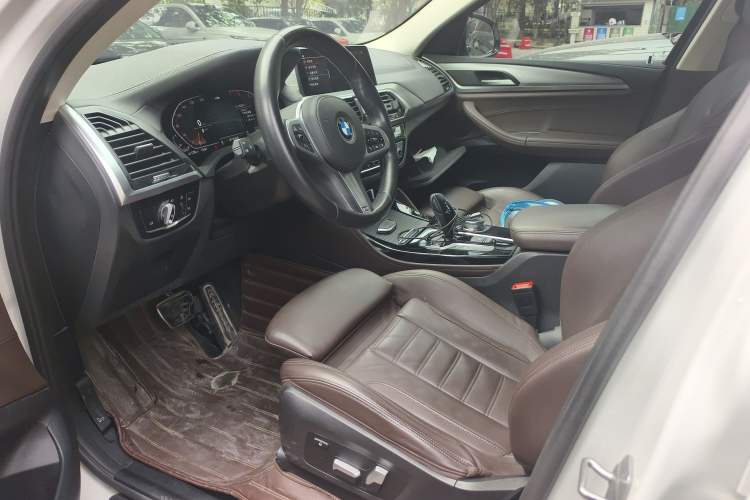 Used BMW X4 2021 xDrive 25i M Sport Package Left Front Seat
